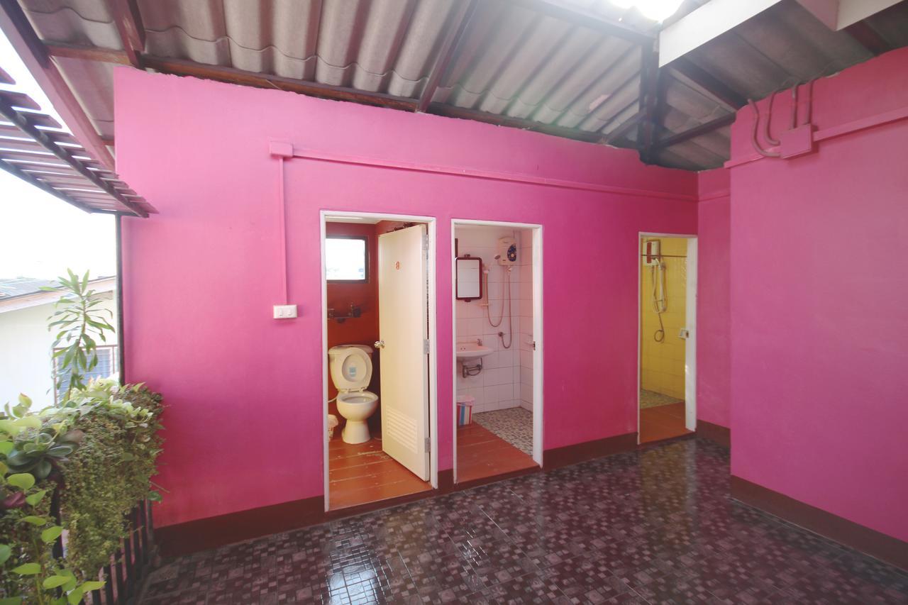 Baan Bua Homestay Chiang Rai Exterior photo