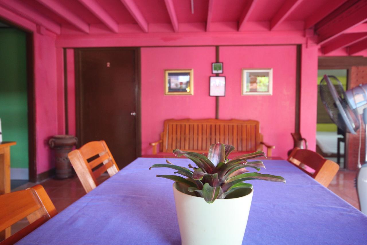 Baan Bua Homestay Chiang Rai Exterior photo